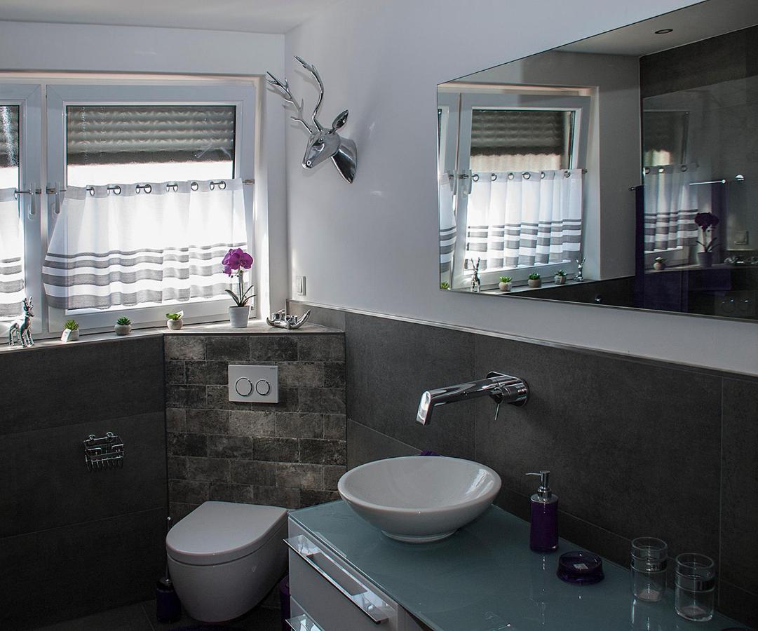 Hochwertige Und Moderne Ferienwohnung Huber Neuweiler  Extérieur photo